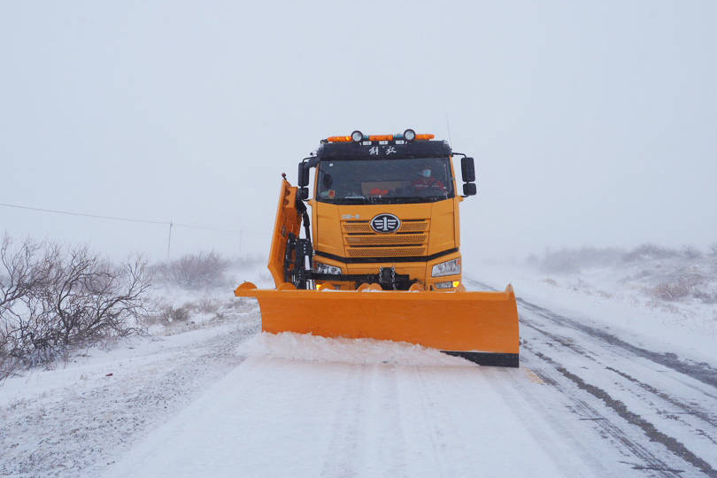 除冰掃雪車